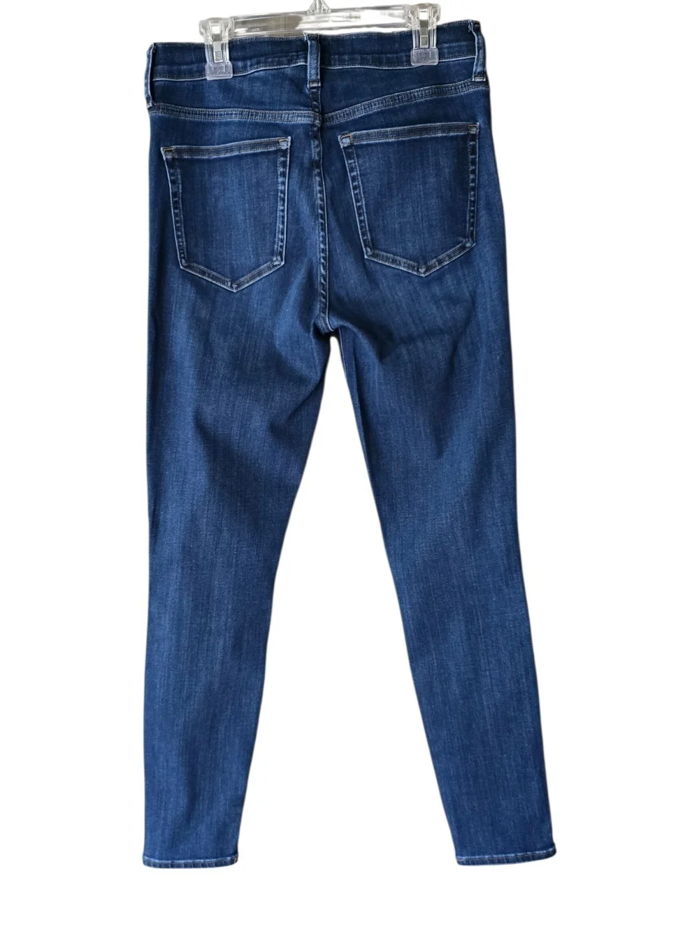 J. Crew‎ 9